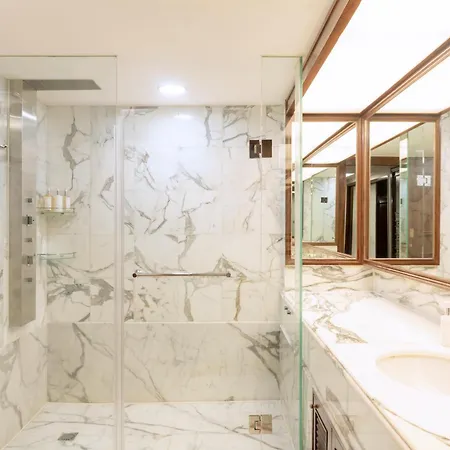 Holiday Inn Golden Mile By Ihg Hong Kong Exterior photo