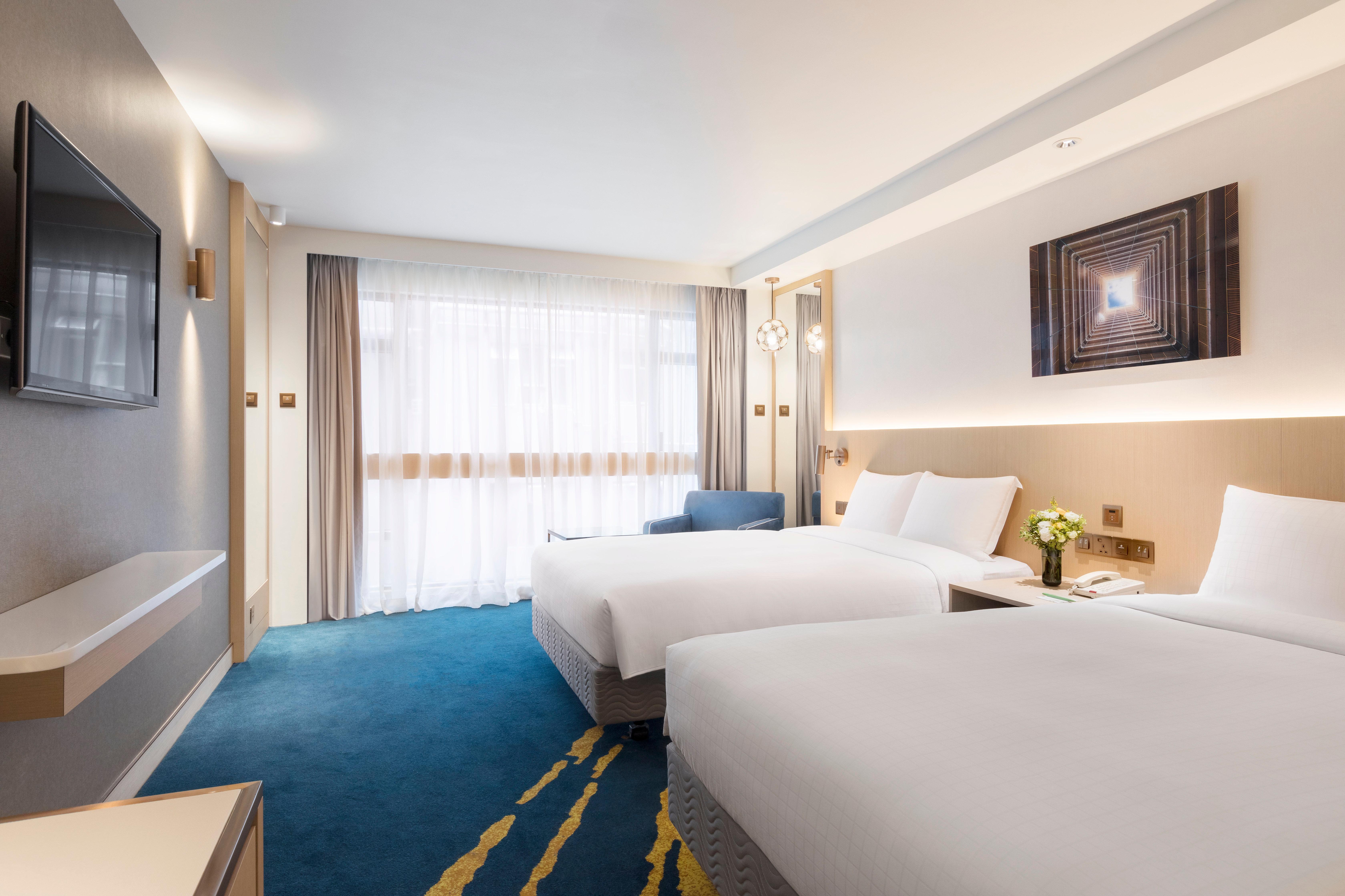 Golden Mile By Ihg Отель 4*
