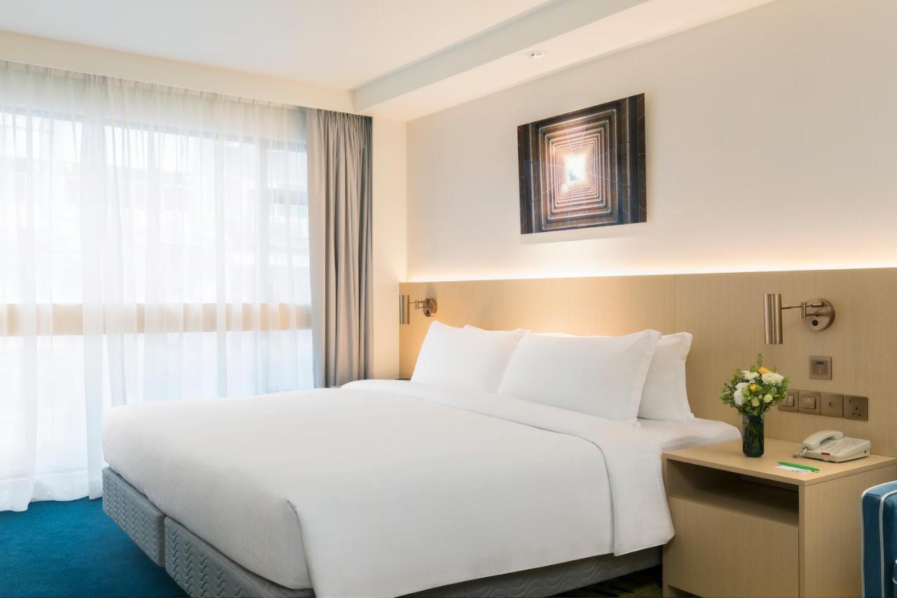 Отель Golden Mile By Ihg 4*