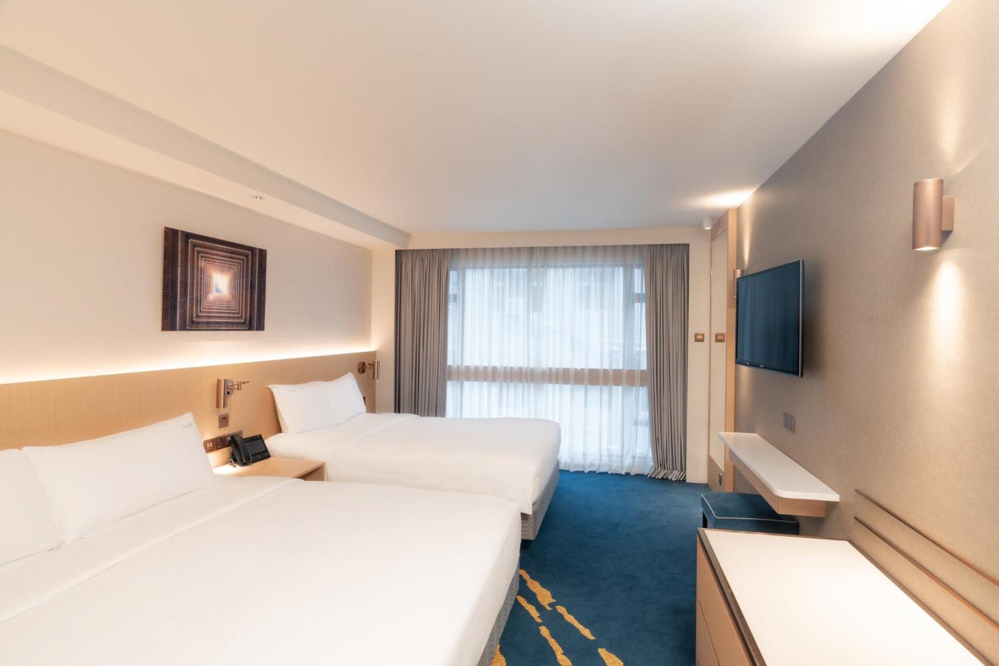 Golden Mile By Ihg 4* Гонконг