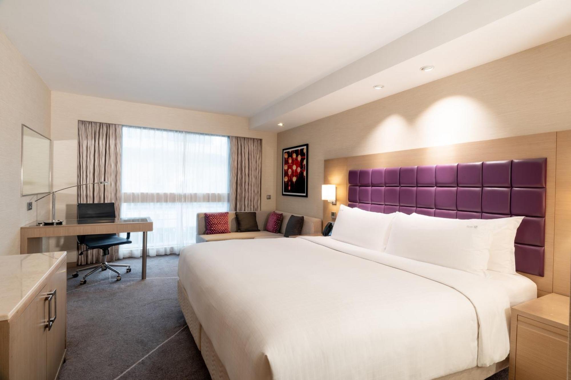 Отель Golden Mile By Ihg 4*