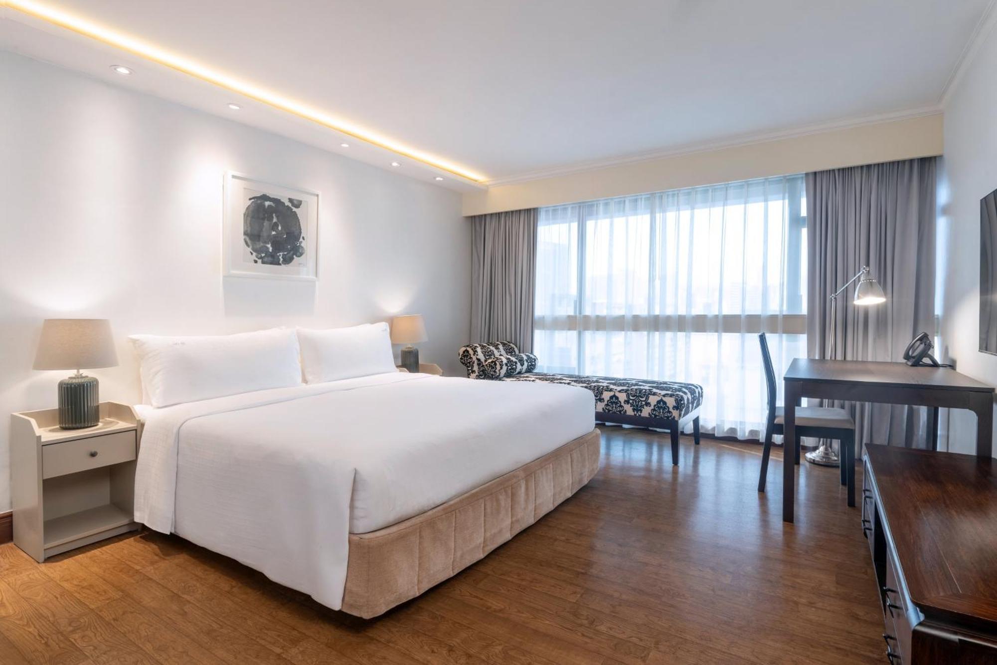 Golden Mile By Ihg Отель 4*
